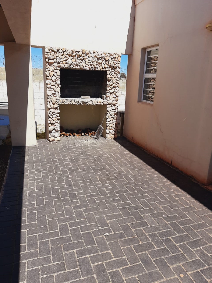 3 Bedroom Property for Sale in Vredenburg Western Cape